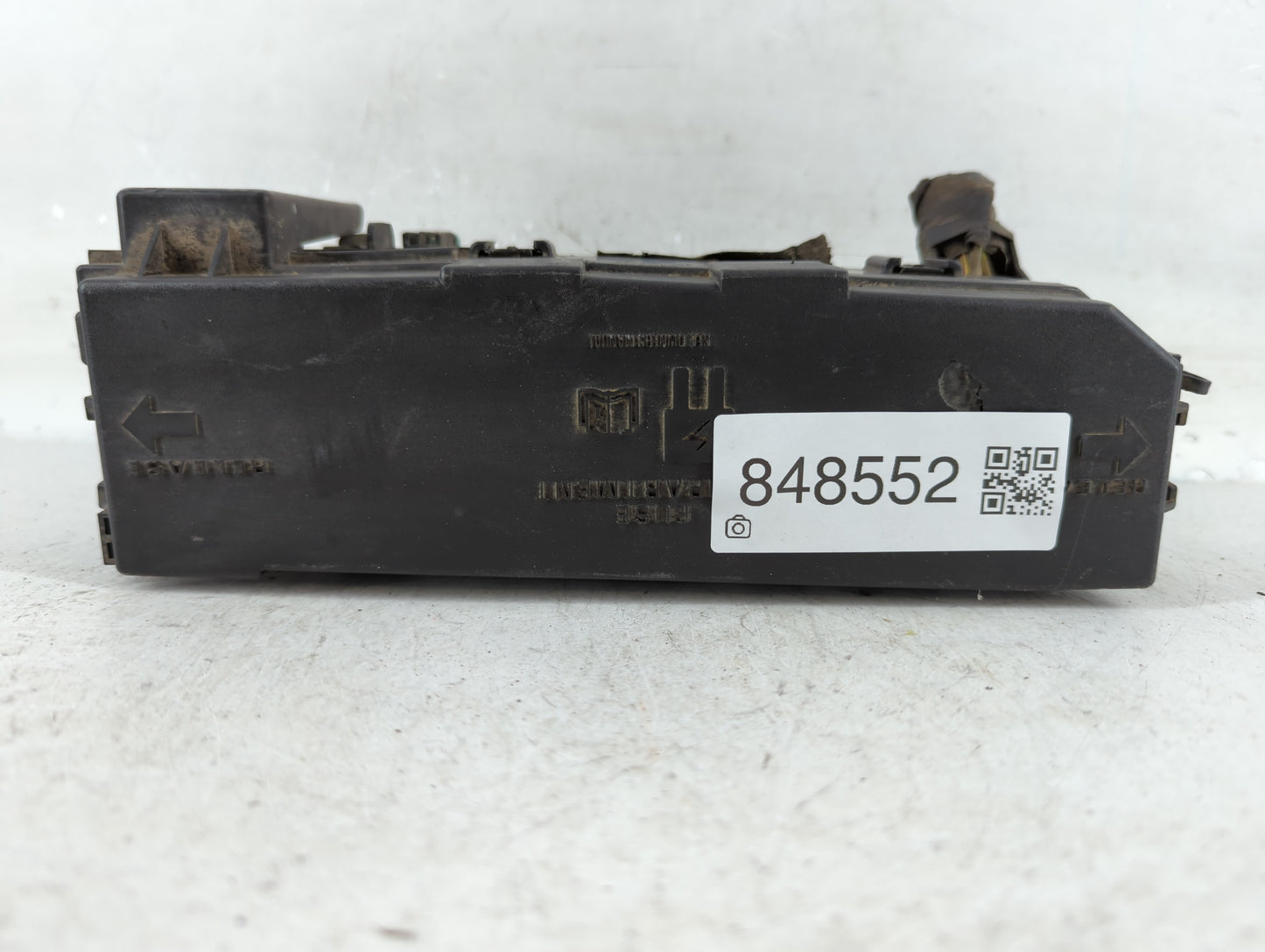 2008-2011 Ford Focus Fusebox Fuse Box Panel Relay Module P/N:8S4T-14A003AC Fits Fits 2008 2009 2010 2011 OEM Used Auto Parts