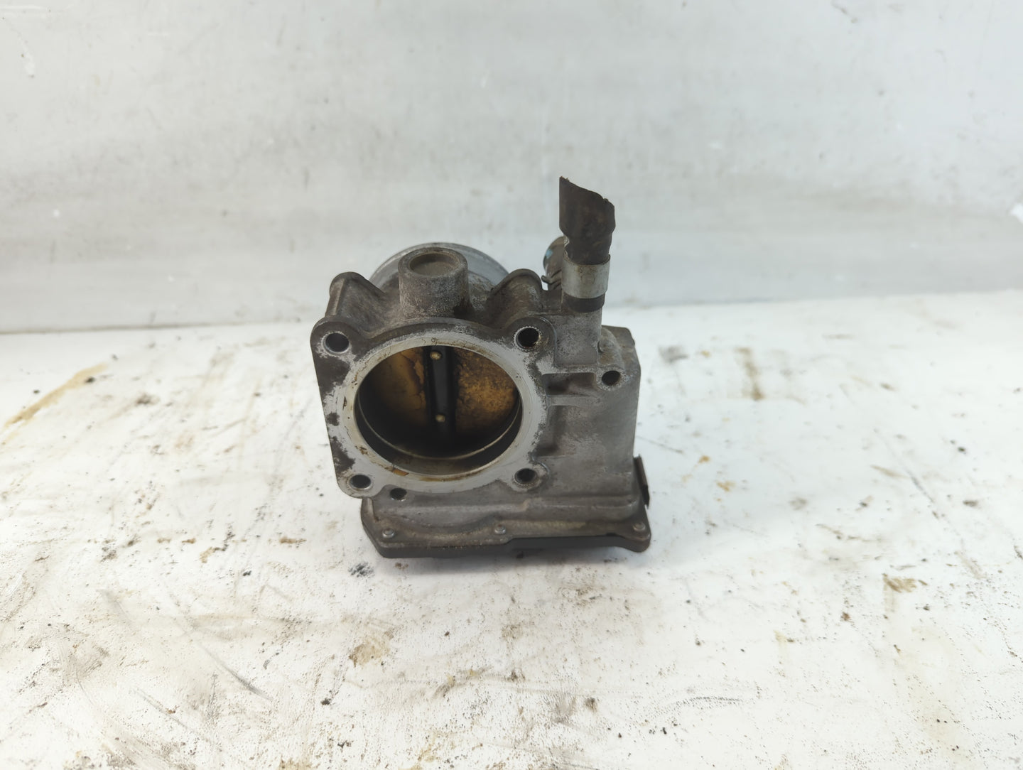 2008-2011 Ford Focus Throttle Body P/N:ET-A60-02 A Fits Fits 2008 2009 2010 2011 2012 2013 OEM Used Auto Parts - Oemusedauto