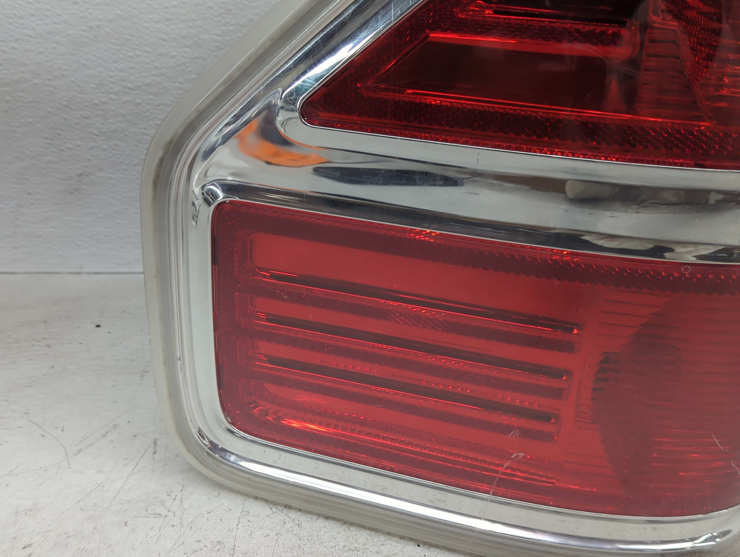 2010 Ford Ford F150 Pickup Tail Light Assembly Passenger Right OEM Fits Fits 2009 2011 2012 2013 2014 OEM Used Auto Parts - 