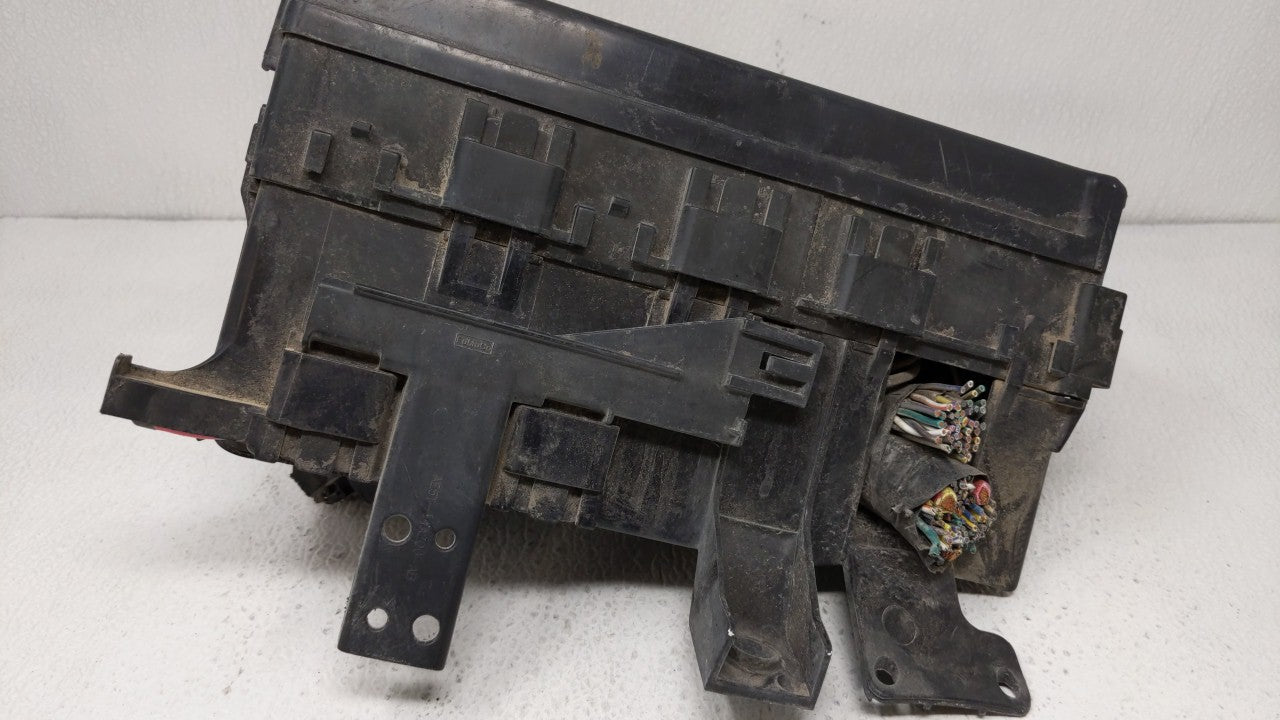 2010-2012 Ford Fusion Fusebox Fuse Box Panel Relay Module Fits Fits 2010 2011 2012 OEM Used Auto Parts - Oemusedautoparts1.c