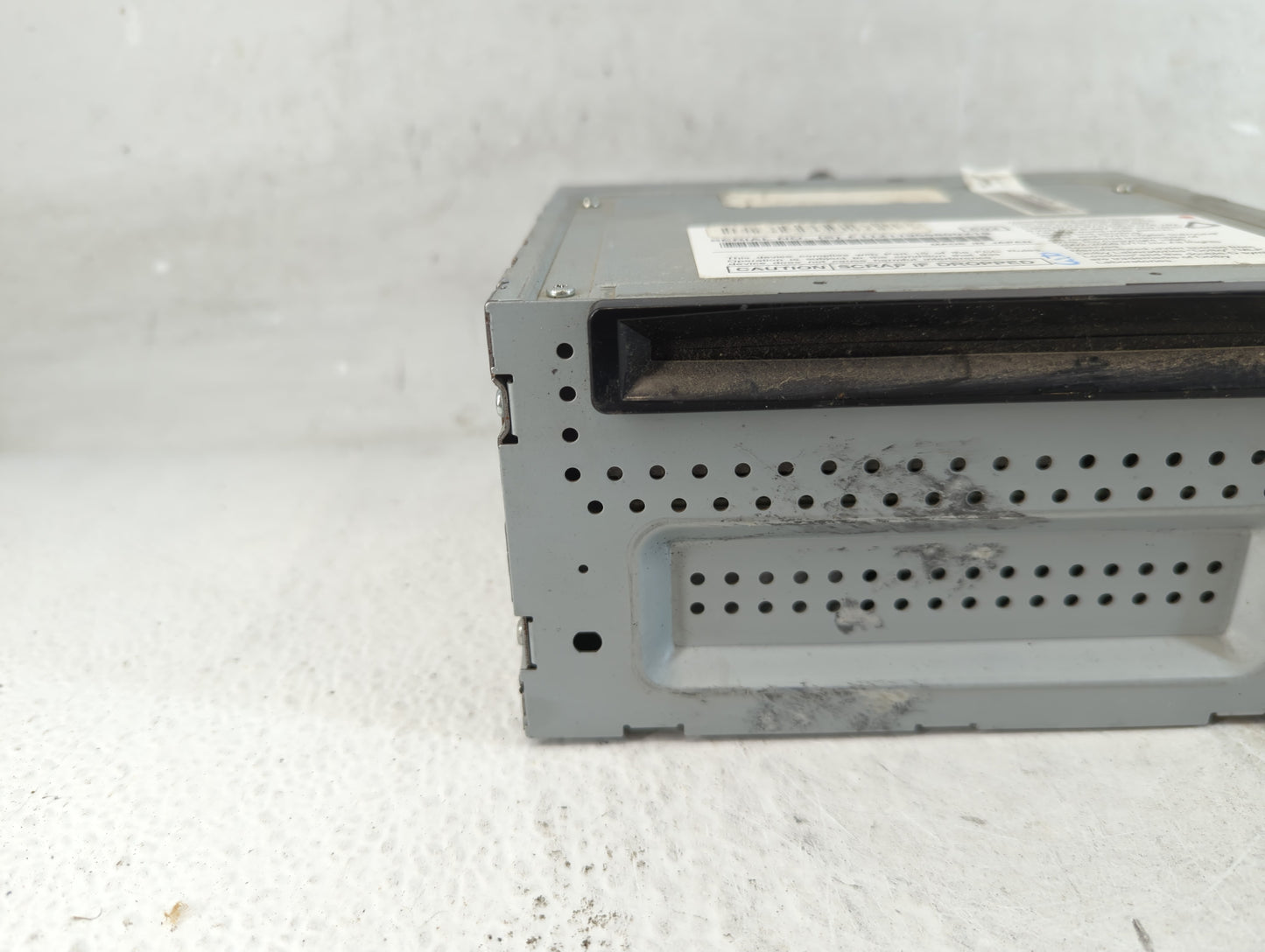 2010 Ford Fusion Radio AM FM Cd Player Receiver Replacement Fits OEM Used Auto Parts - Oemusedautoparts1.com