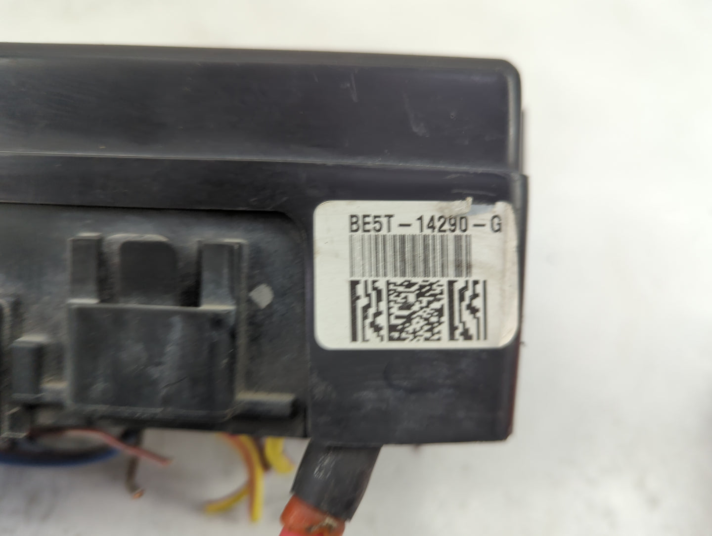 2010-2012 Ford Fusion Fusebox Fuse Box Panel Relay Module Fits Fits 2010 2011 2012 OEM Used Auto Parts - Oemusedautoparts1.c