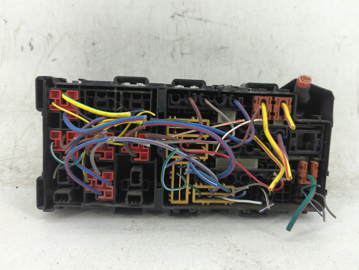 2010-2012 Ford Fusion Fusebox Fuse Box Panel Relay Module Fits Fits 2010 2011 2012 OEM Used Auto Parts - Oemusedautoparts1.c