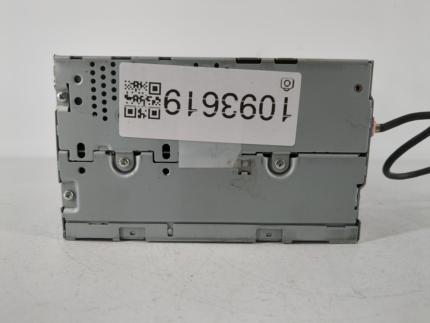 2010 Ford Fusion Radio AM FM Cd Player Receiver Replacement P/N:9E5T-19C156-DC Fits OEM Used Auto Parts - Oemusedautoparts1.