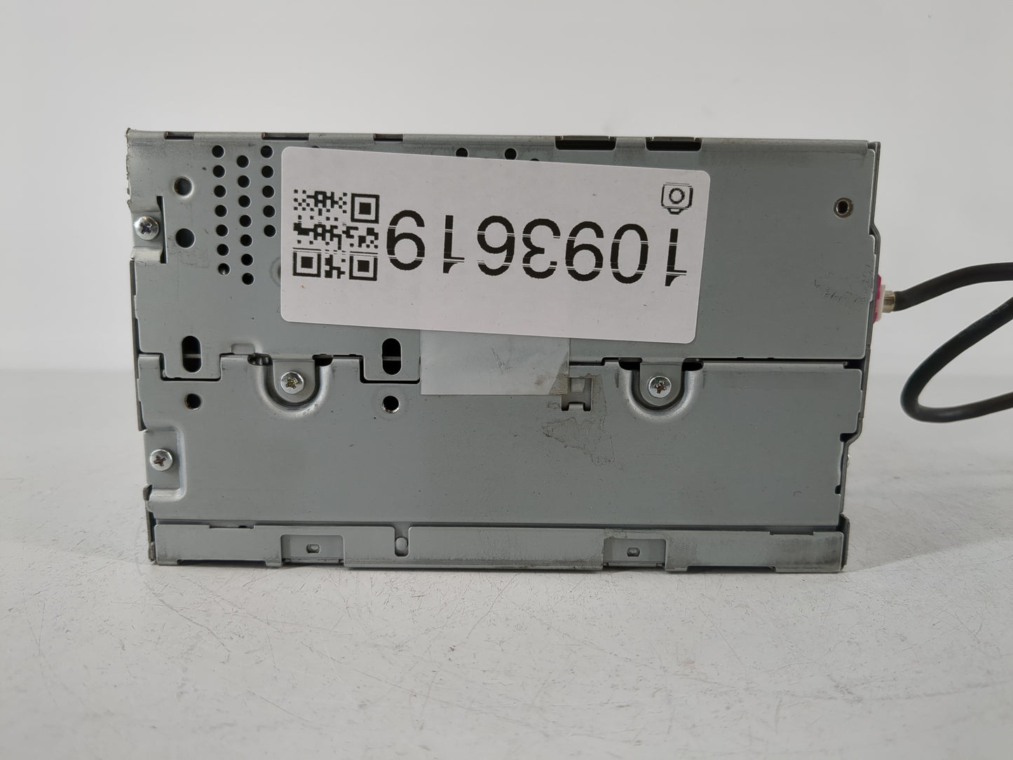 2010 Ford Fusion Radio AM FM Cd Player Receiver Replacement P/N:9E5T-19C156-DC Fits OEM Used Auto Parts - Oemusedautoparts1.
