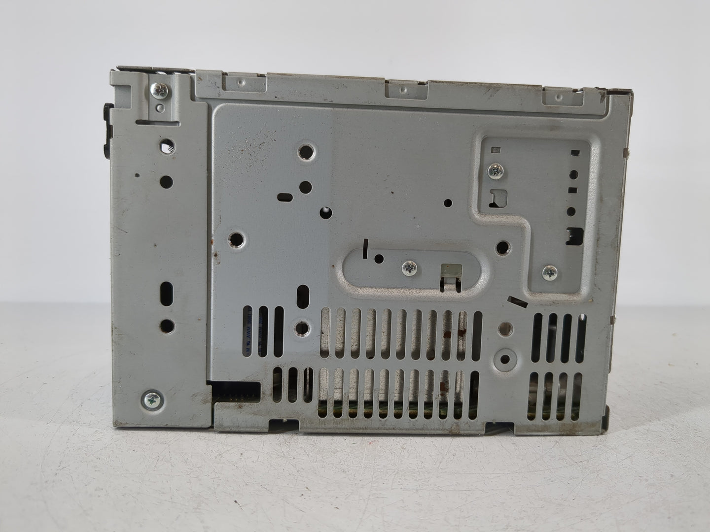 2010 Ford Fusion Radio AM FM Cd Player Receiver Replacement P/N:9E5T-19C157-AB Fits OEM Used Auto Parts - Oemusedautoparts1.