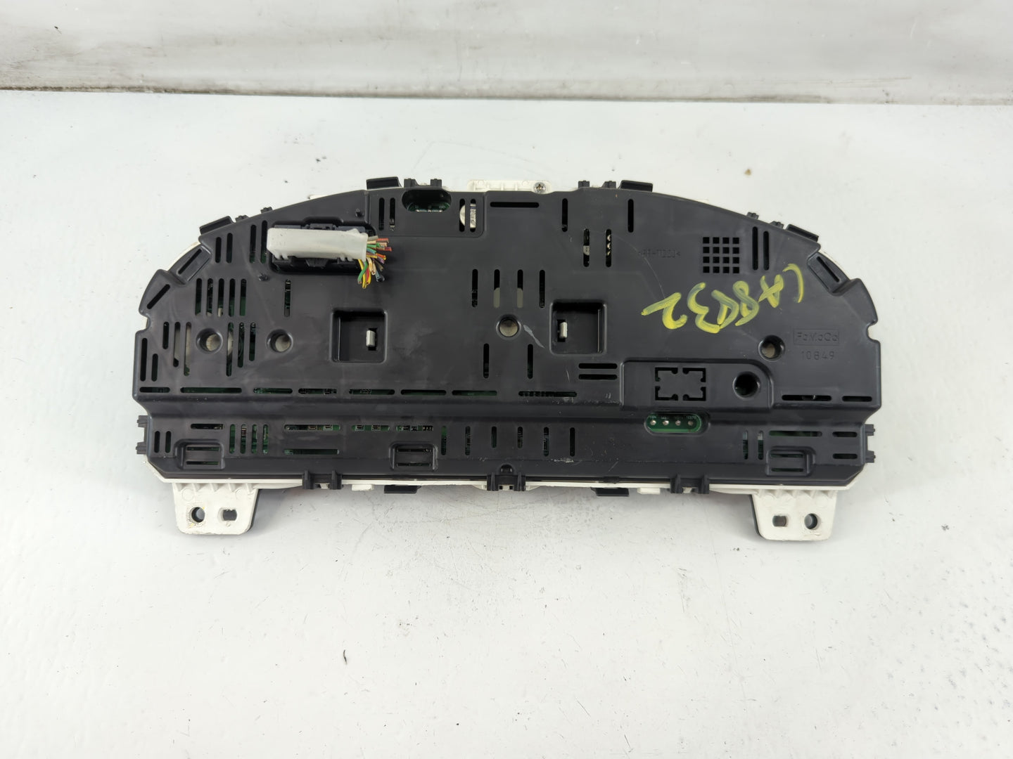 2010 Ford Fusion Instrument Cluster Speedometer Gauges P/N:AE5T-10849-NC Fits OEM Used Auto Parts - Oemusedautoparts1.com