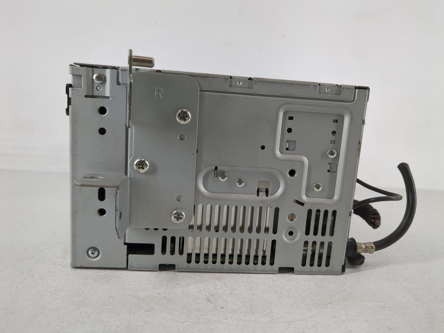 2010 Ford Fusion Radio AM FM Cd Player Receiver Replacement P/N:9E5T-19C159-AD Fits OEM Used Auto Parts - Oemusedautoparts1.
