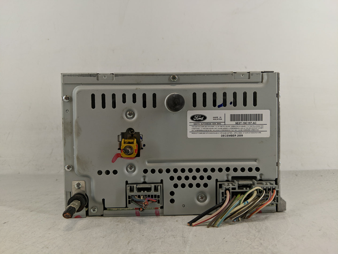 2010 Ford Fusion Radio AM FM Cd Player Receiver Replacement P/N:9E5T-19C157-AC Fits OEM Used Auto Parts - Oemusedautoparts1.