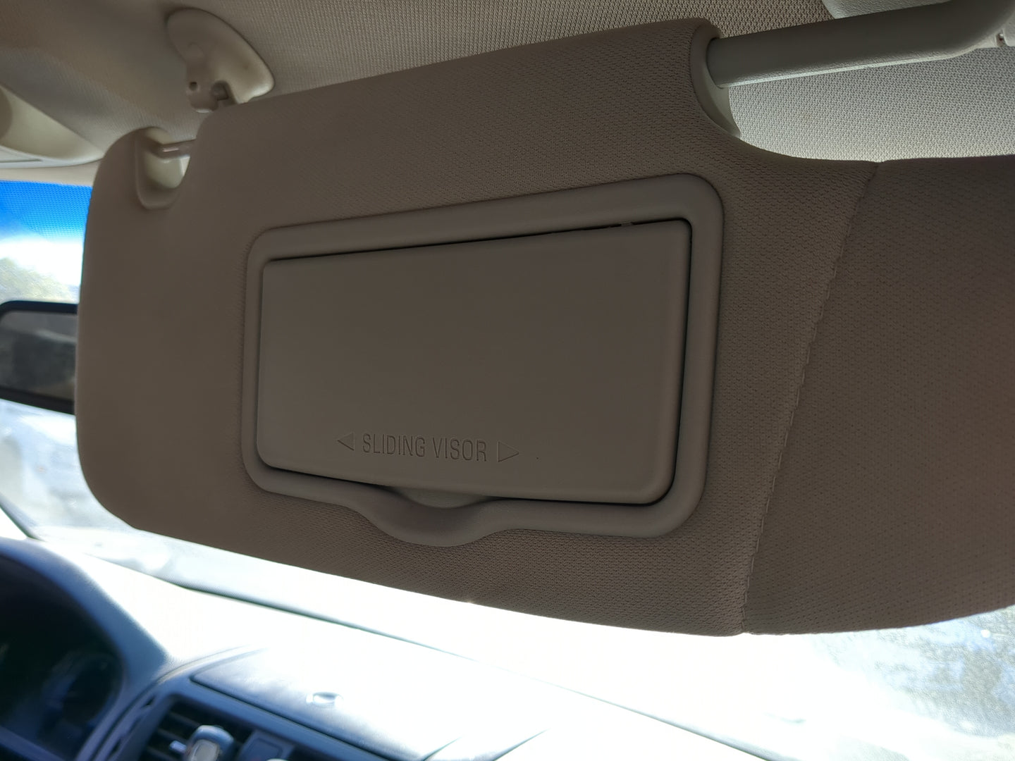 2010-2012 Ford Fusion Sun Visor Shade Replacement Passenger Right Mirror Fits Fits 2010 2011 2012 OEM Used Auto Parts - Oemu