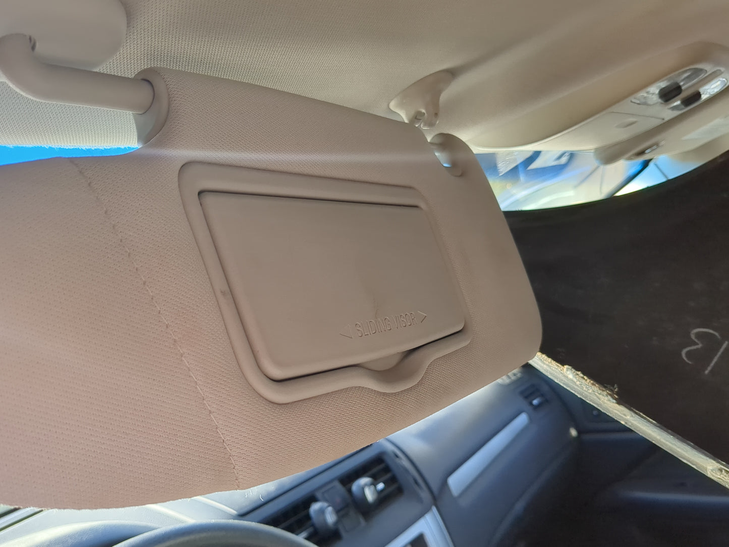 2010-2012 Ford Fusion Sun Visor Shade Replacement Driver Left Mirror Fits Fits 2010 2011 2012 OEM Used Auto Parts - Oemuseda