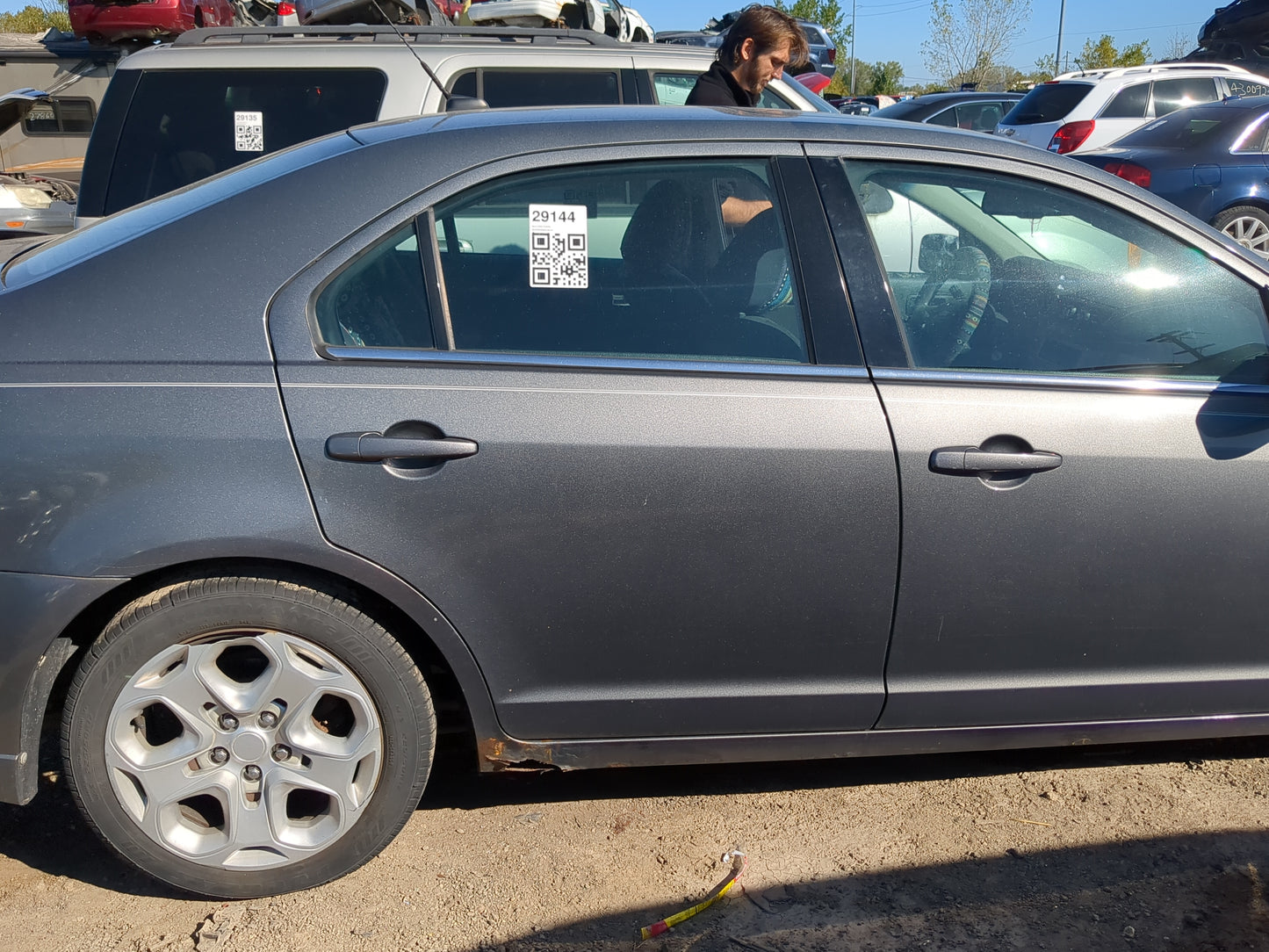 2006-2012 Ford Fusion Passenger Rear Door Oem 1180525 - Oemusedautoparts1.com