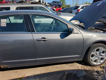 compare product 2006-2012 Ford Fusion Passenger Front Door Oem 1180586