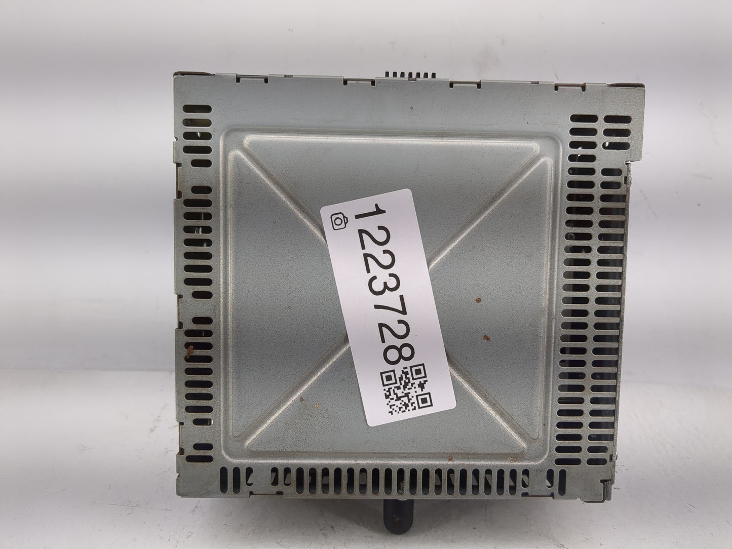 2010 Ford Fusion Radio AM FM Cd Player Receiver Replacement P/N:9E5T-19C157-AB Fits OEM Used Auto Parts - Oemusedautoparts1.