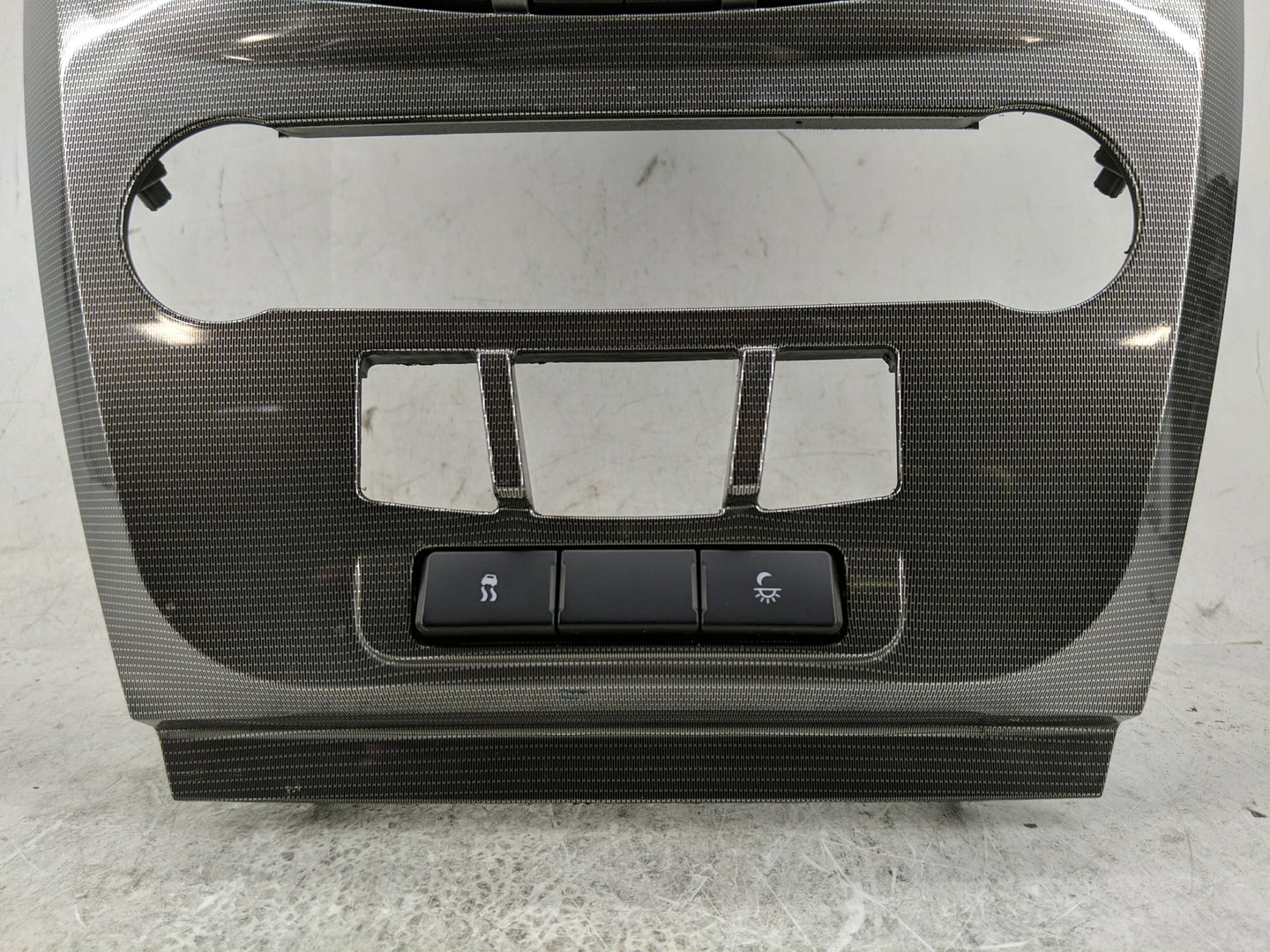2010-2012 Ford Fusion Radio Control Panel - Oemusedautoparts1.com