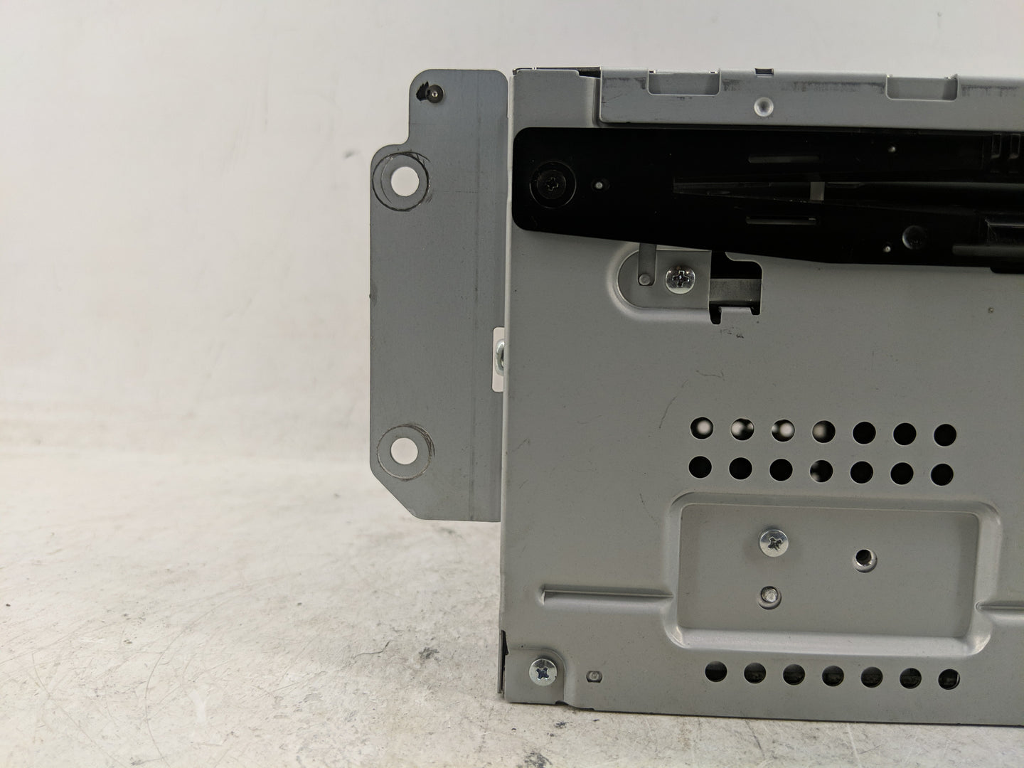 2010 Ford Fusion Radio AM FM Cd Player Receiver Replacement P/N:9E5T-19C157-AB Fits OEM Used Auto Parts - Oemusedautoparts1.