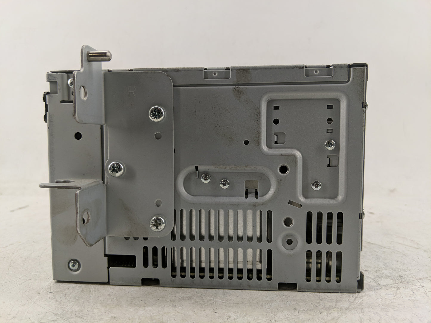 2010 Ford Fusion Radio AM FM Cd Player Receiver Replacement P/N:9E5T-19C159-AD Fits OEM Used Auto Parts - Oemusedautoparts1.