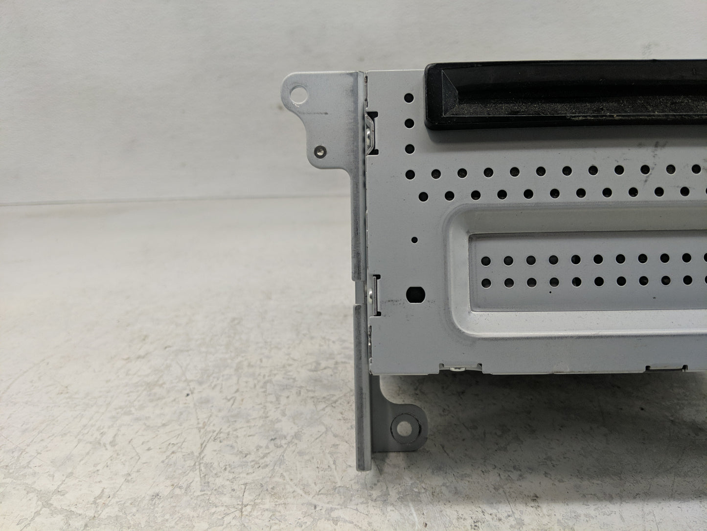 2010 Ford Fusion Radio AM FM Cd Player Receiver Replacement Fits OEM Used Auto Parts - Oemusedautoparts1.com