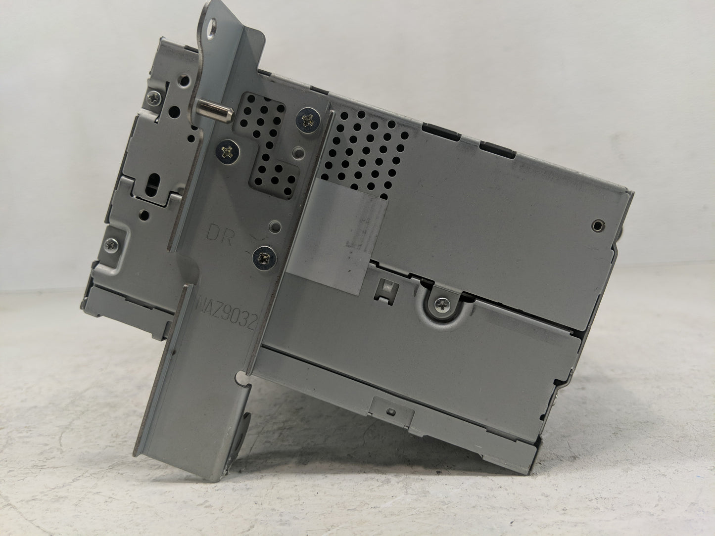 2010 Ford Fusion Radio AM FM Cd Player Receiver Replacement Fits OEM Used Auto Parts - Oemusedautoparts1.com