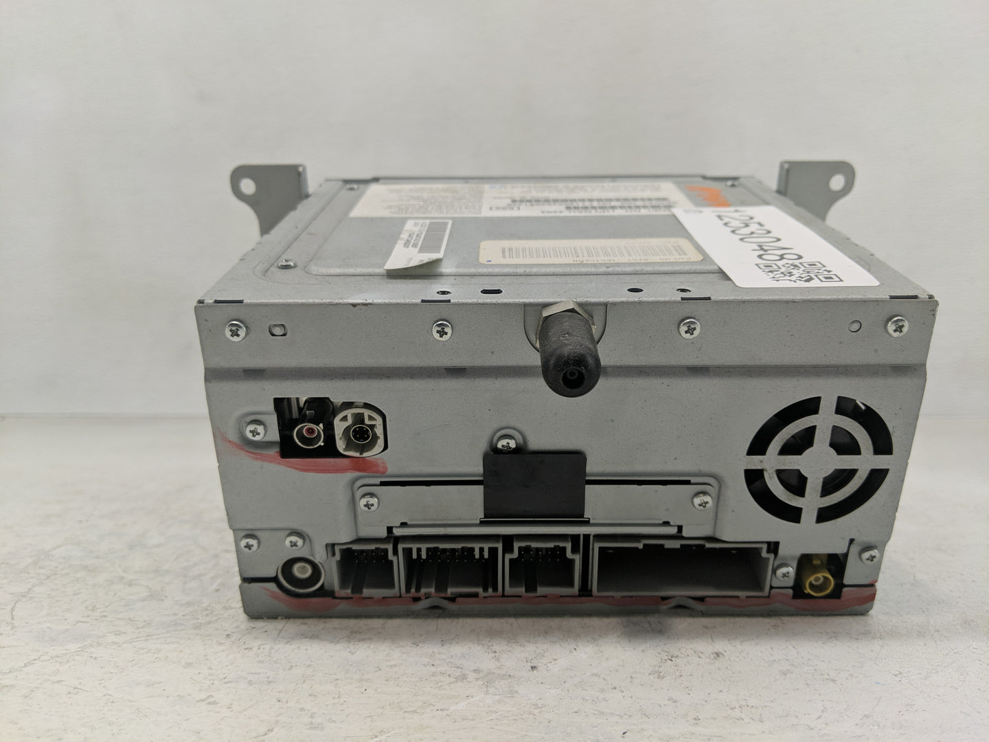 2010 Ford Fusion Radio AM FM Cd Player Receiver Replacement Fits OEM Used Auto Parts - Oemusedautoparts1.com