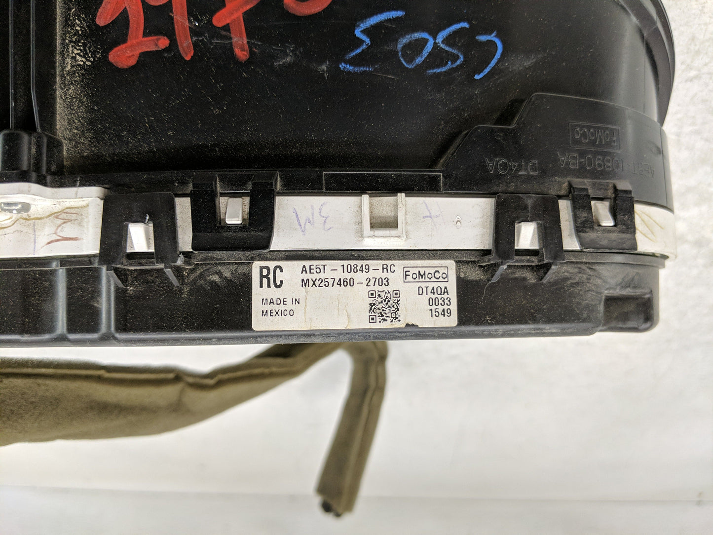 2010 Ford Fusion Instrument Cluster Speedometer Gauges P/N:AE5T-10849-RC Fits OEM Used Auto Parts - Oemusedautoparts1.com