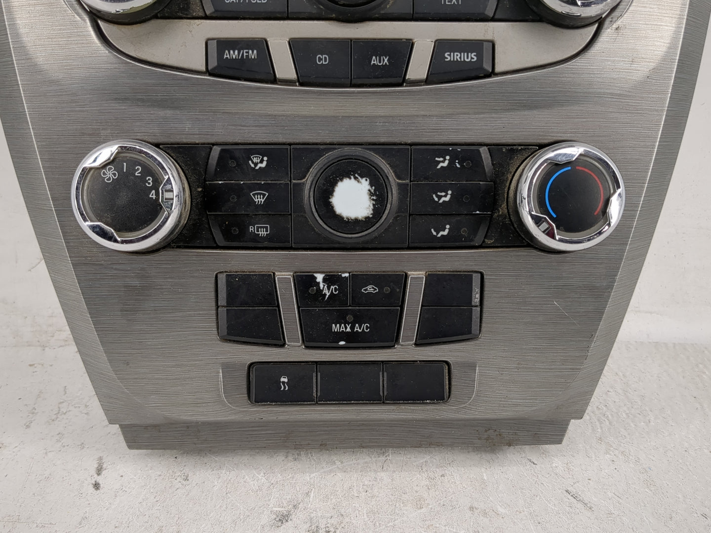 2010-2012 Ford Fusion Radio Control Panel - Oemusedautoparts1.com