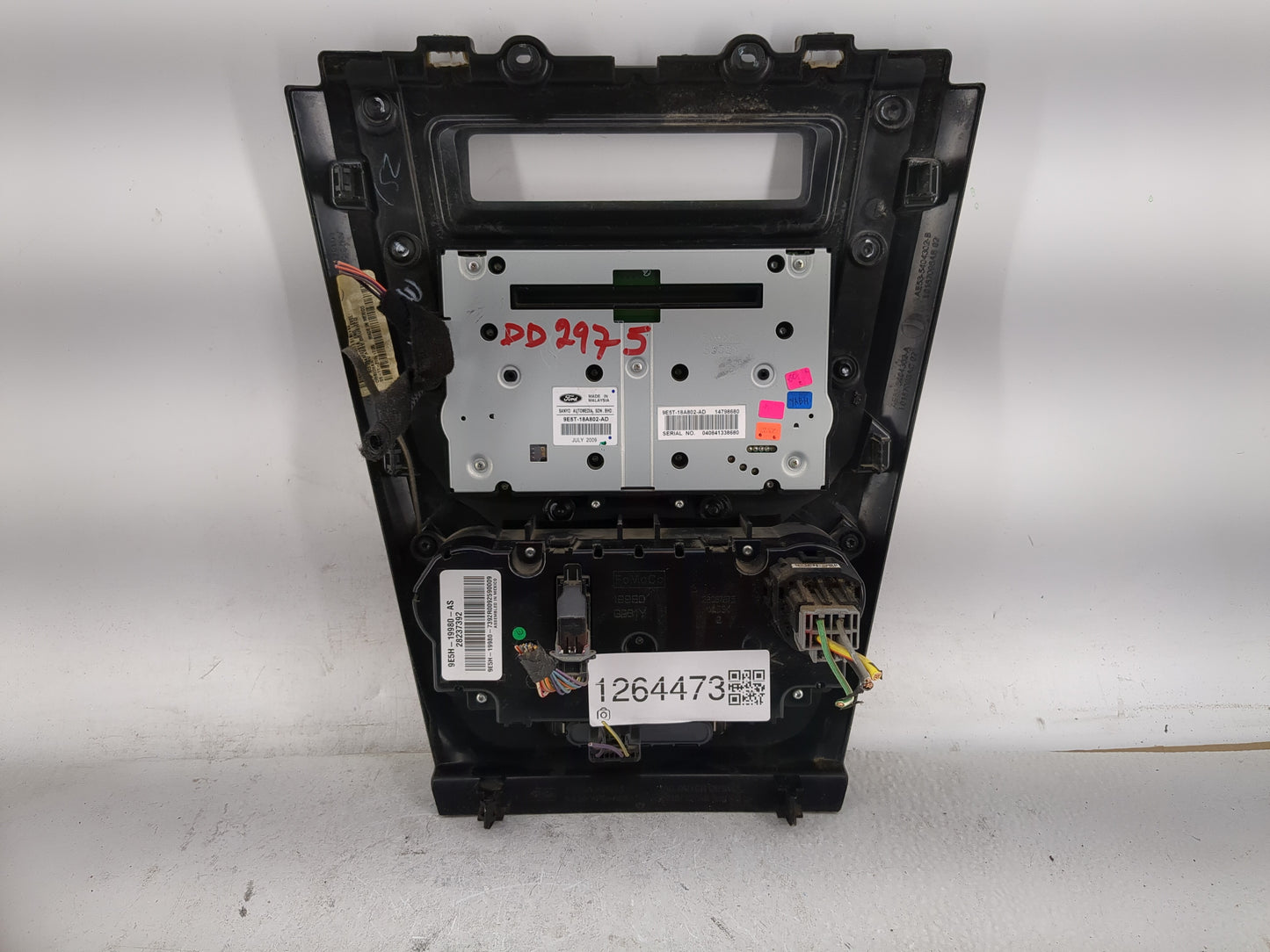2010-2012 Ford Fusion Radio Control Panel - Oemusedautoparts1.com