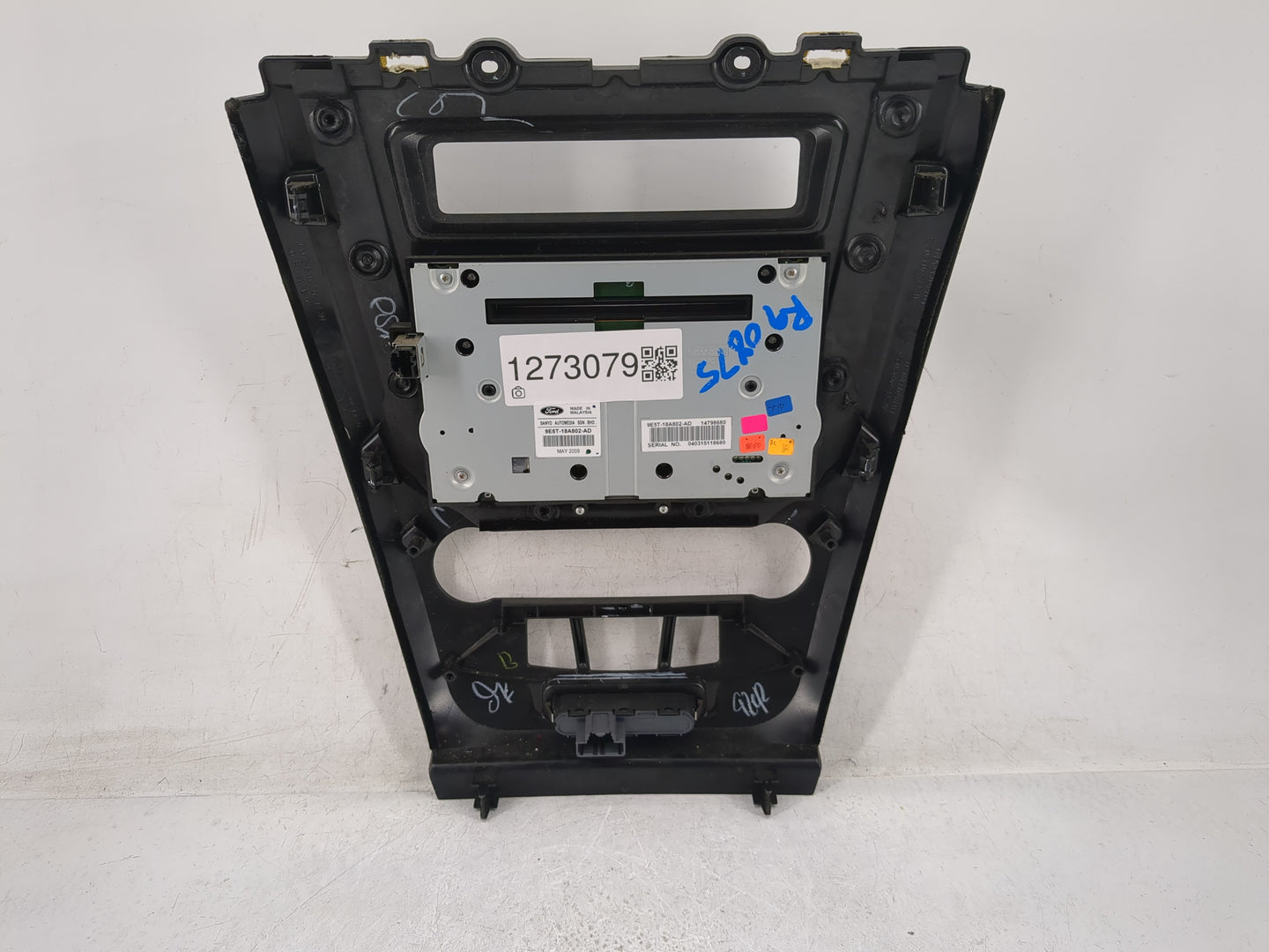 2010-2010 Ford Fusion Radio Control Panel - Oemusedautoparts1.com