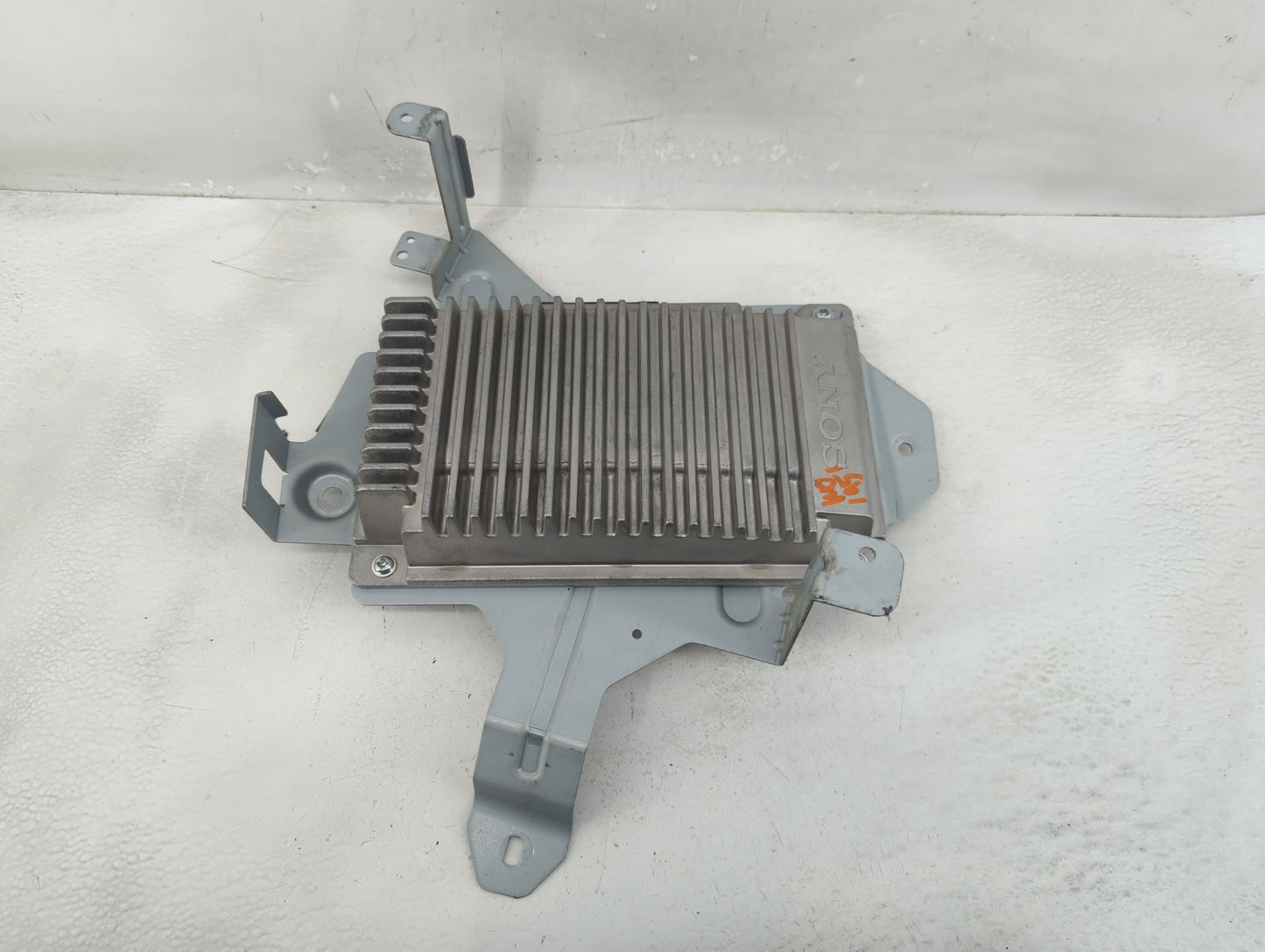 2010 Ford Fusion Radio AM FM Cd Player Receiver Replacement P/N:AL3T-18B849-AB Fits OEM Used Auto Parts - Oemusedautoparts1.