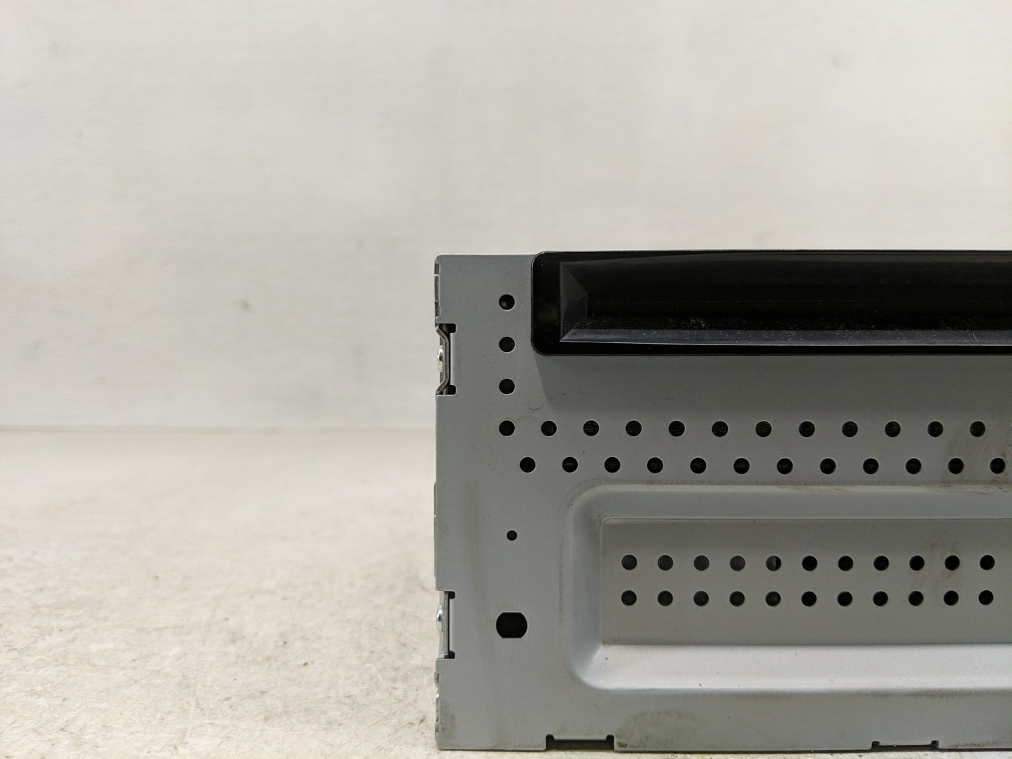 2010 Ford Fusion Radio AM FM Cd Player Receiver Replacement P/N:9E5T 19C156DB Fits OEM Used Auto Parts - Oemusedautoparts1.c