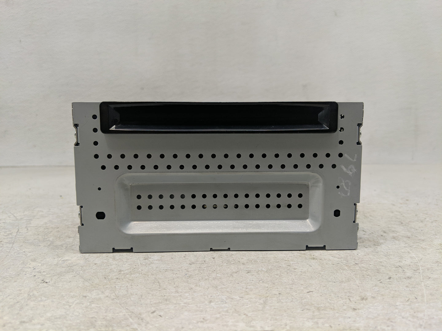 2010 Ford Fusion Radio AM FM Cd Player Receiver Replacement P/N:9E5T-19C156DC Fits OEM Used Auto Parts - Oemusedautoparts1.c
