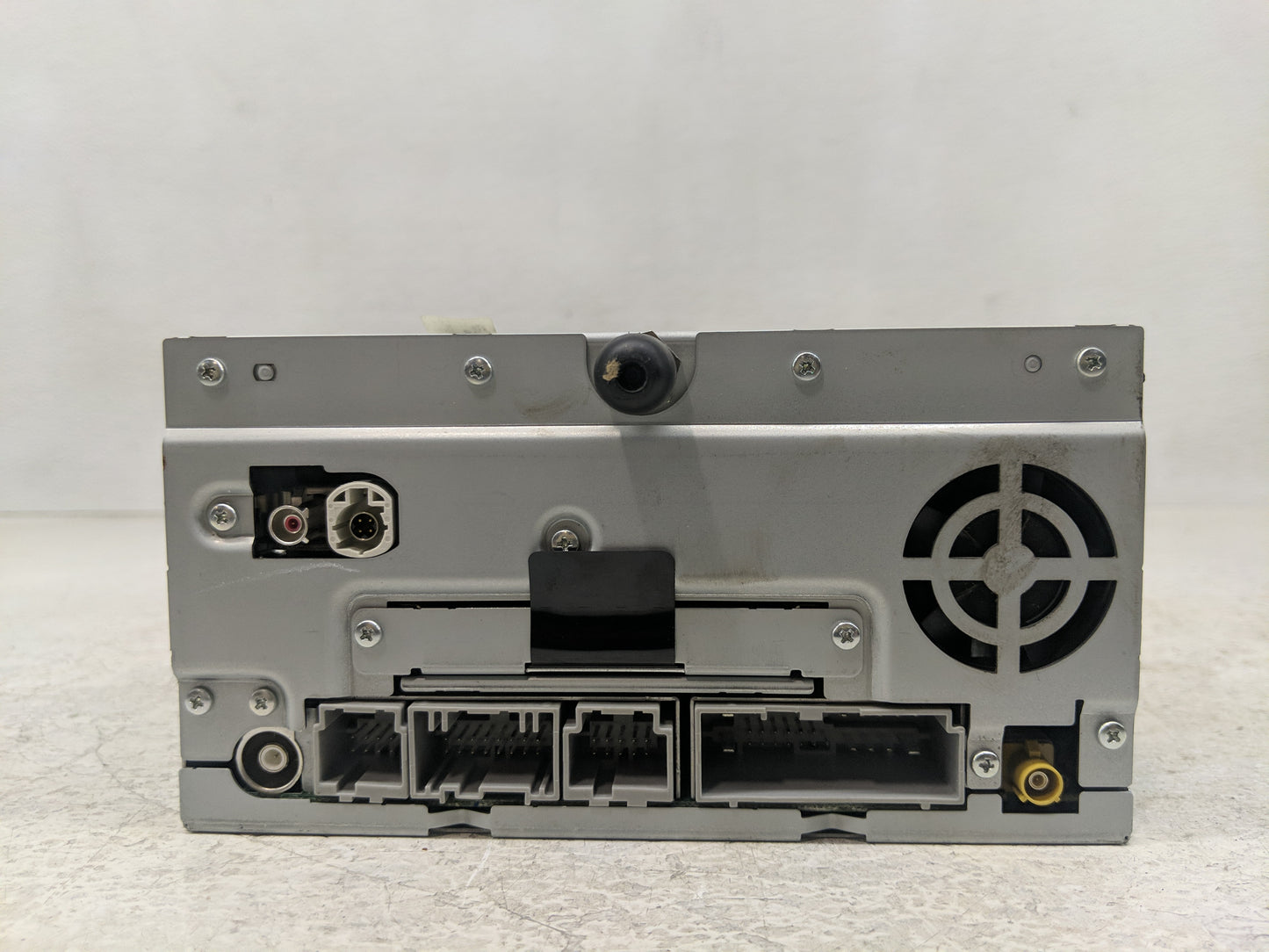 2010 Ford Fusion Radio AM FM Cd Player Receiver Replacement P/N:9E5T-19C156DC Fits OEM Used Auto Parts - Oemusedautoparts1.c