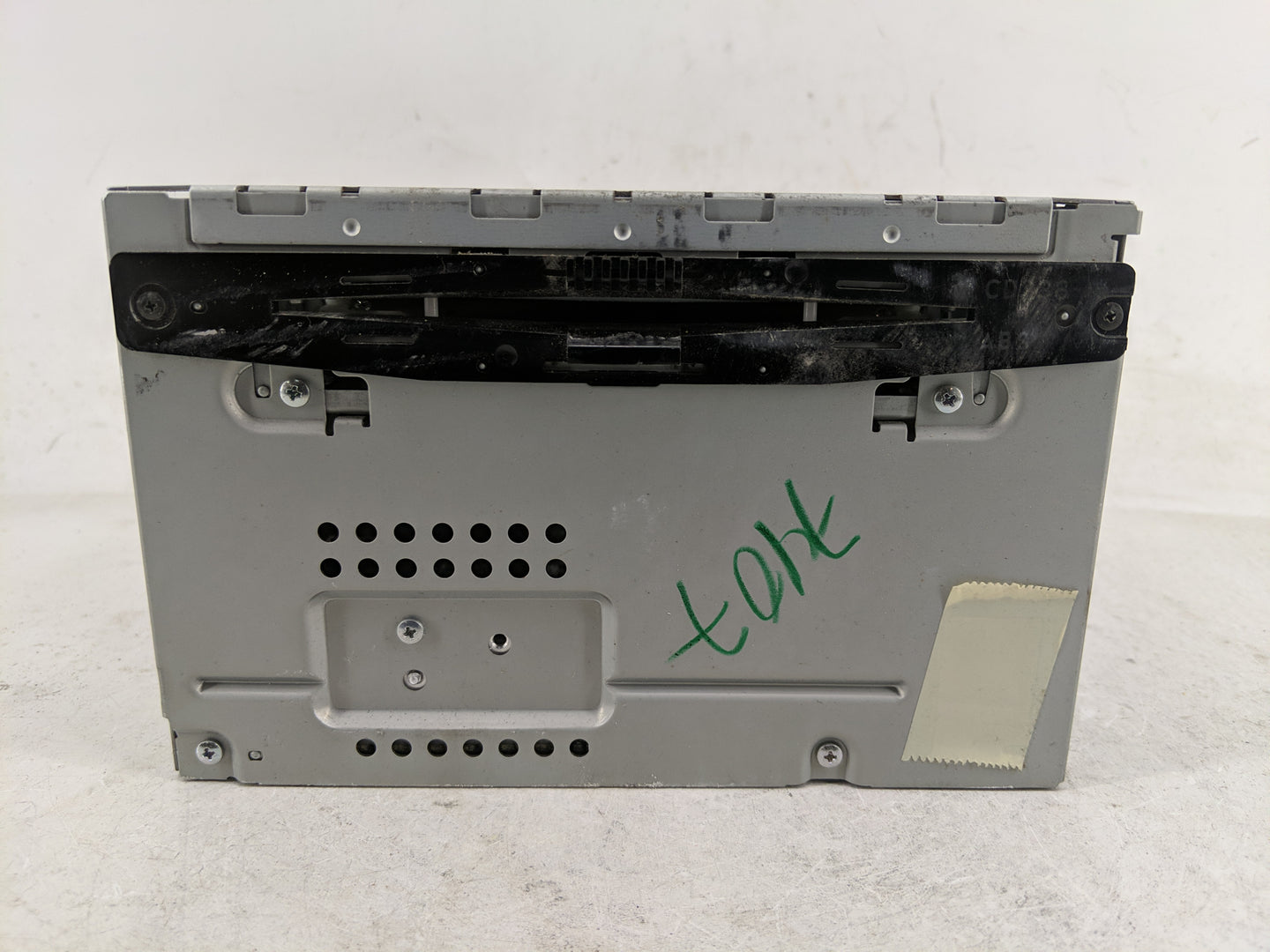 2010-2012 Ford Fusion Radio AM FM Cd Player Receiver Replacement P/N:9E5T-19C157-AB Fits Fits 2010 2011 2012 OEM Used Auto P