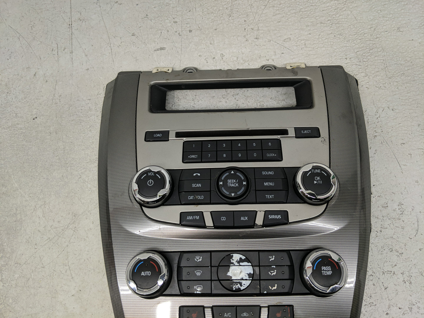 2010 Ford Fusion Climate Control Module Temperature AC/Heater Replacement P/N:AE5H-18C612-EL Fits OEM Used Auto Parts - Oemu
