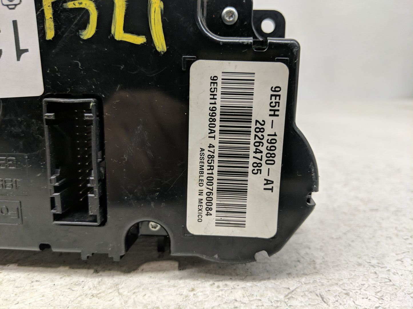 2010-2012 Ford Fusion Climate Control Module Temperature AC/Heater Replacement P/N:9E5H-19980-AT 28264785 Fits Fits 2010 201