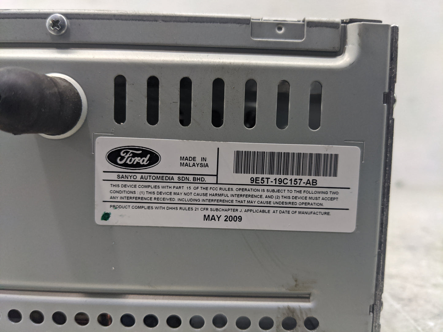 2010-2012 Ford Fusion Radio AM FM Cd Player Receiver Replacement P/N:9E5T-19C157-AB Fits Fits 2010 2011 2012 OEM Used Auto P