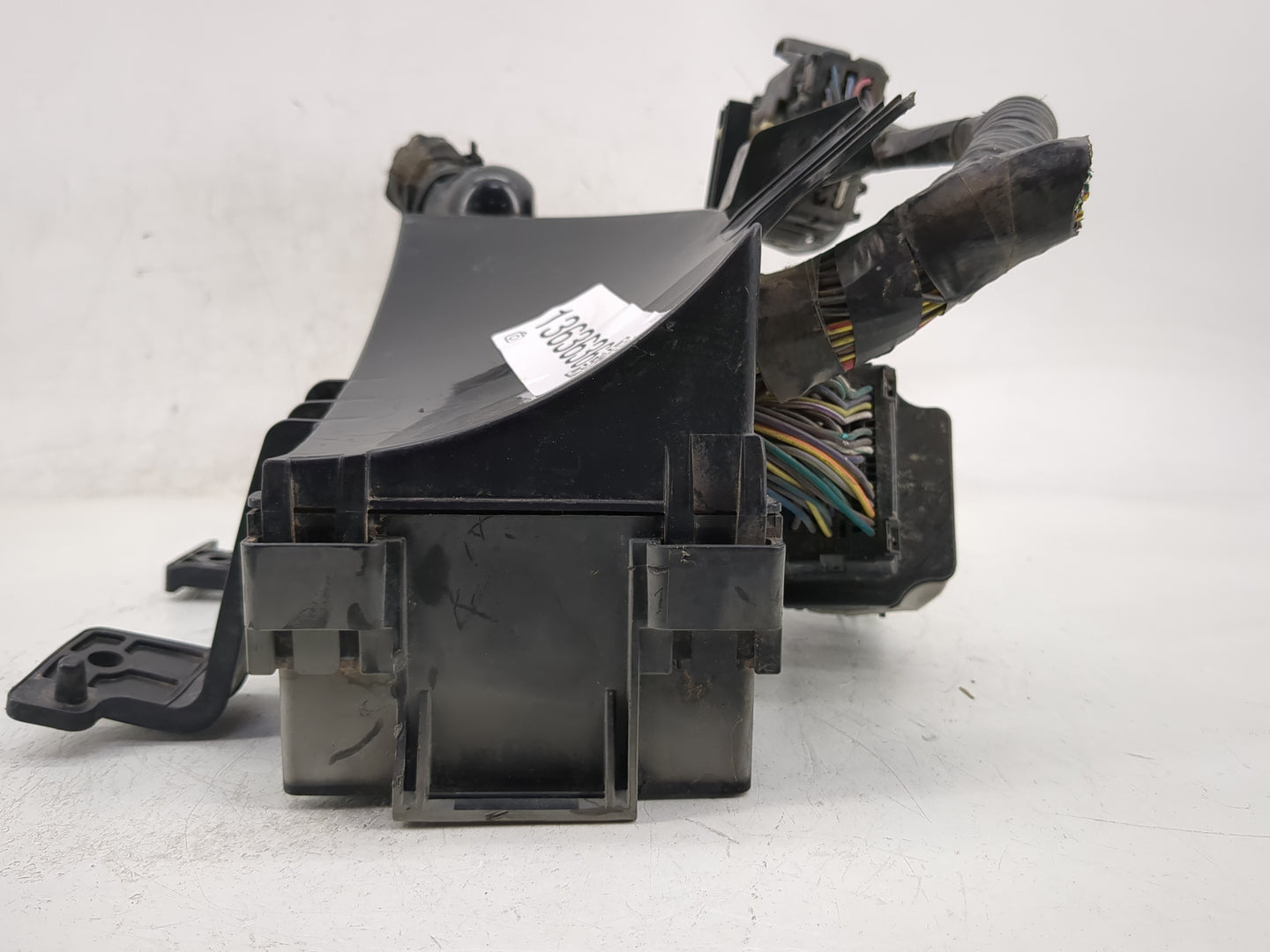2010-2012 Ford Fusion Fusebox Fuse Box Panel Relay Module P/N:BE5T14290E Fits Fits 2010 2011 2012 OEM Used Auto Parts - Oemu
