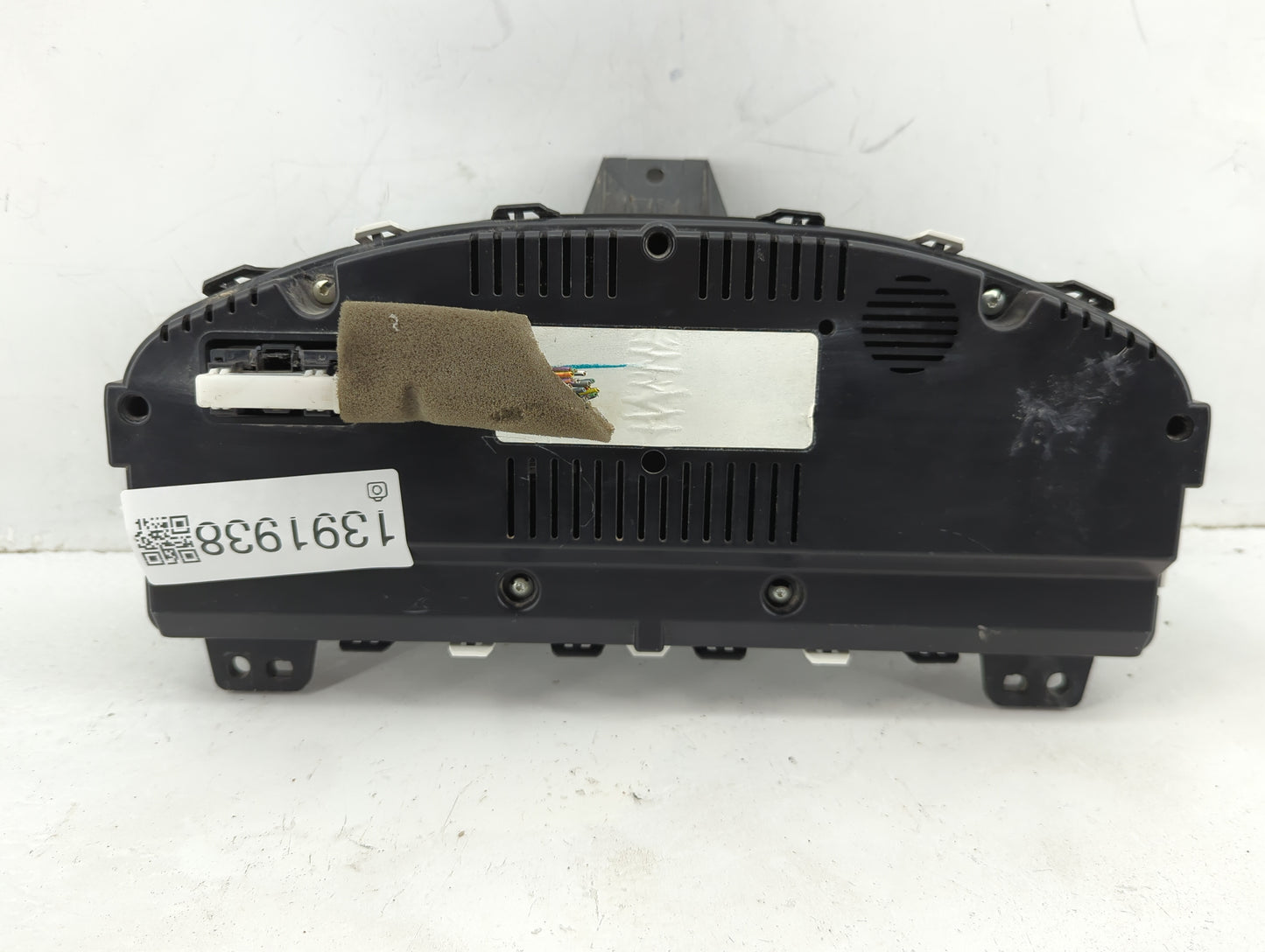 2010-2011 Ford Fusion Instrument Cluster Speedometer Gauges P/N:1596531 Fits Fits 2010 2011 OEM Used Auto Parts - Oemusedaut