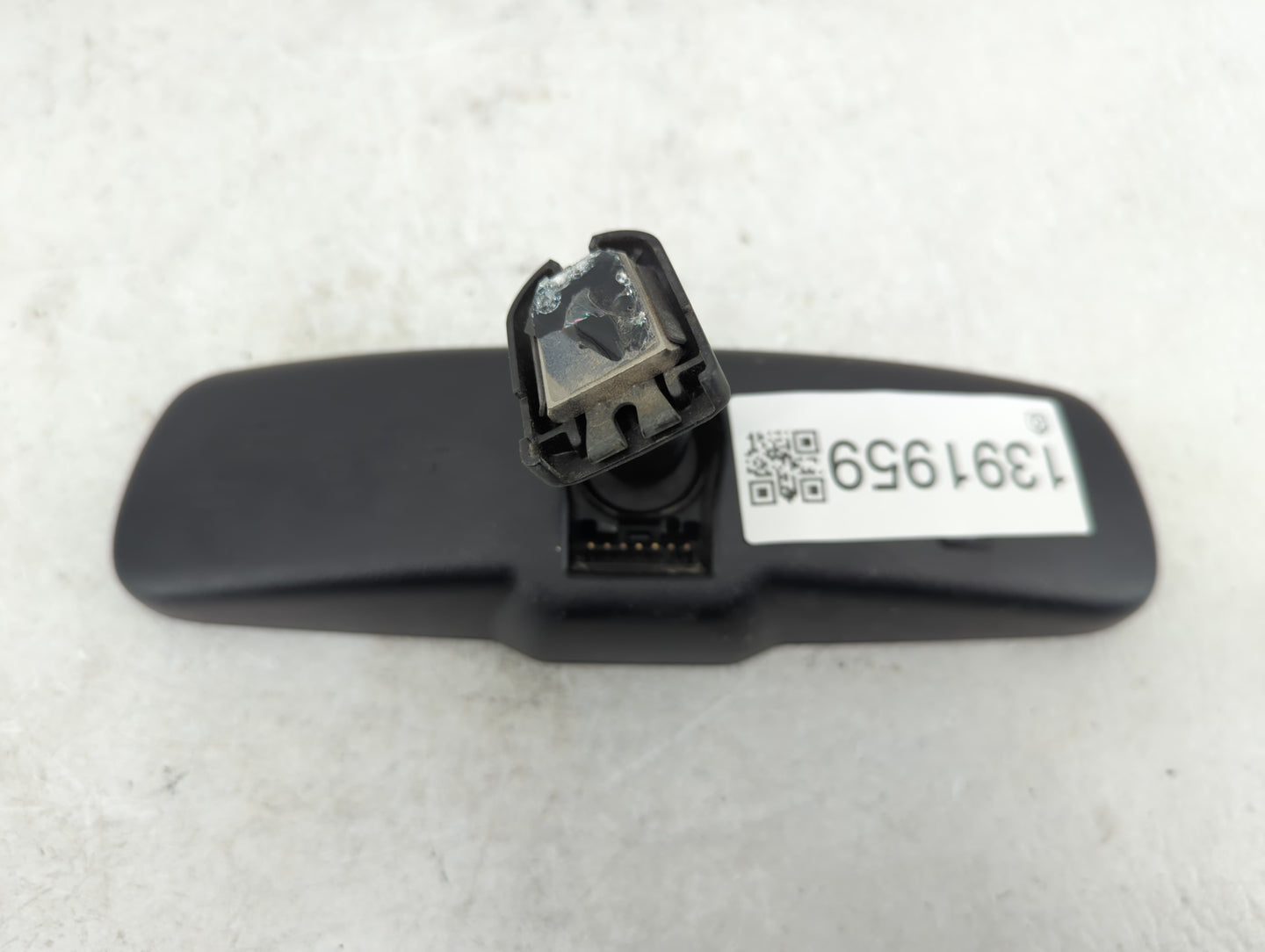 2010-2011 Ford Fusion Interior Rear View Mirror Replacement OEM Fits Fits 2009 2010 2011 2012 2013 2014 OEM Used Auto Parts 