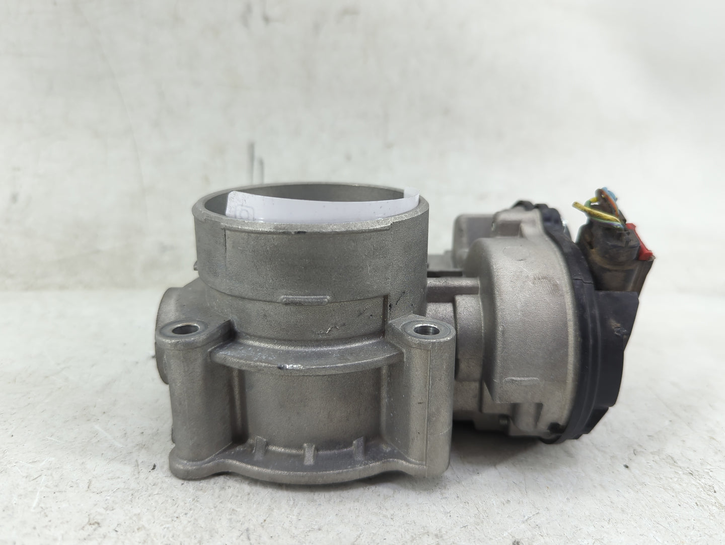 2010-2012 Ford Fusion Throttle Body P/N:TB1030D Fits Fits 2009 2010 2011 2012 OEM Used Auto Parts - Oemusedautoparts1.com