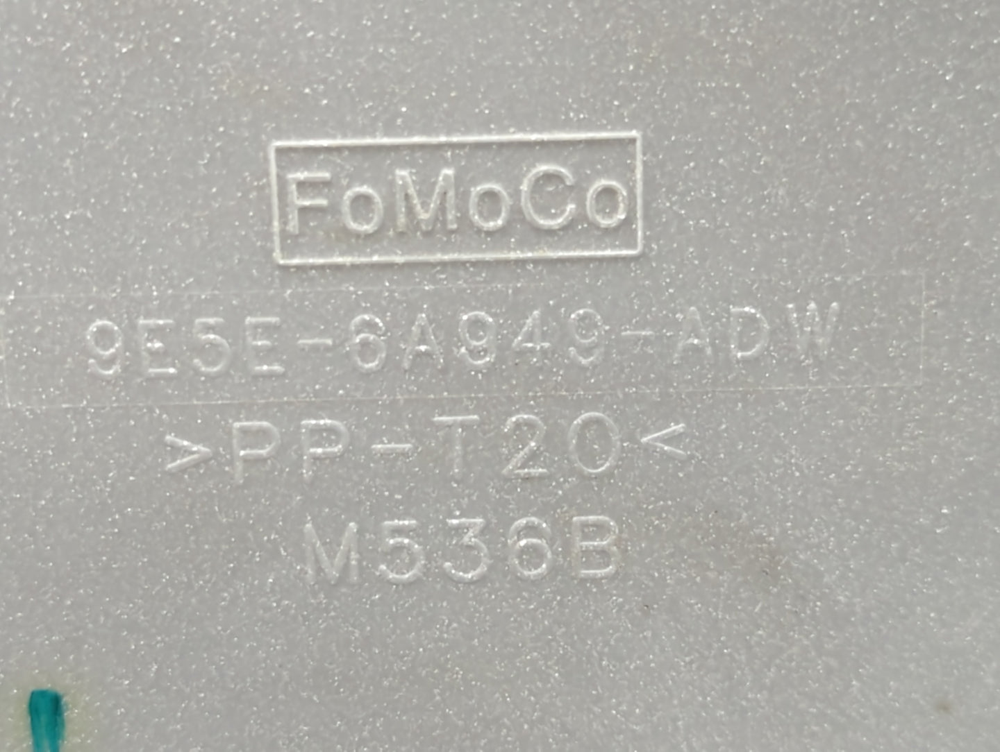 2010 Ford Fusion Engine Cover - Oemusedautoparts1.com