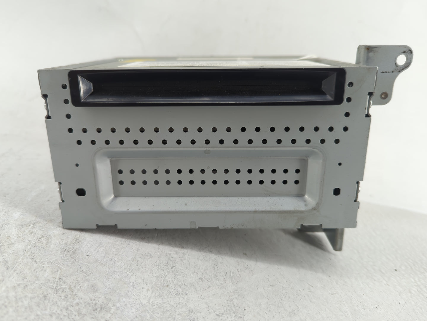 2010 Ford Fusion Radio AM FM Cd Player Receiver Replacement P/N:9E5T-19C156-CC Fits OEM Used Auto Parts - Oemusedautoparts1.