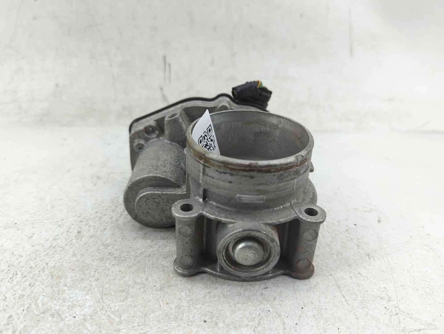 2010-2012 Ford Fusion Throttle Body P/N:DS7E-9F991-AD Fits Fits 2009 2010 2011 2012 OEM Used Auto Parts - Oemusedautoparts1.