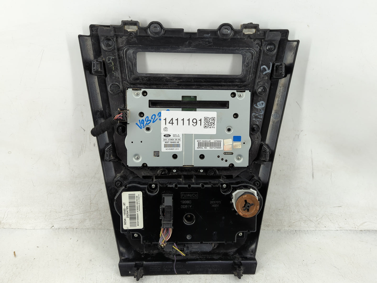 2010 Ford Fusion Radio AM FM Cd Player Receiver Replacement P/N:9E5T-18A802-EA Fits OEM Used Auto Parts - Oemusedautoparts1.