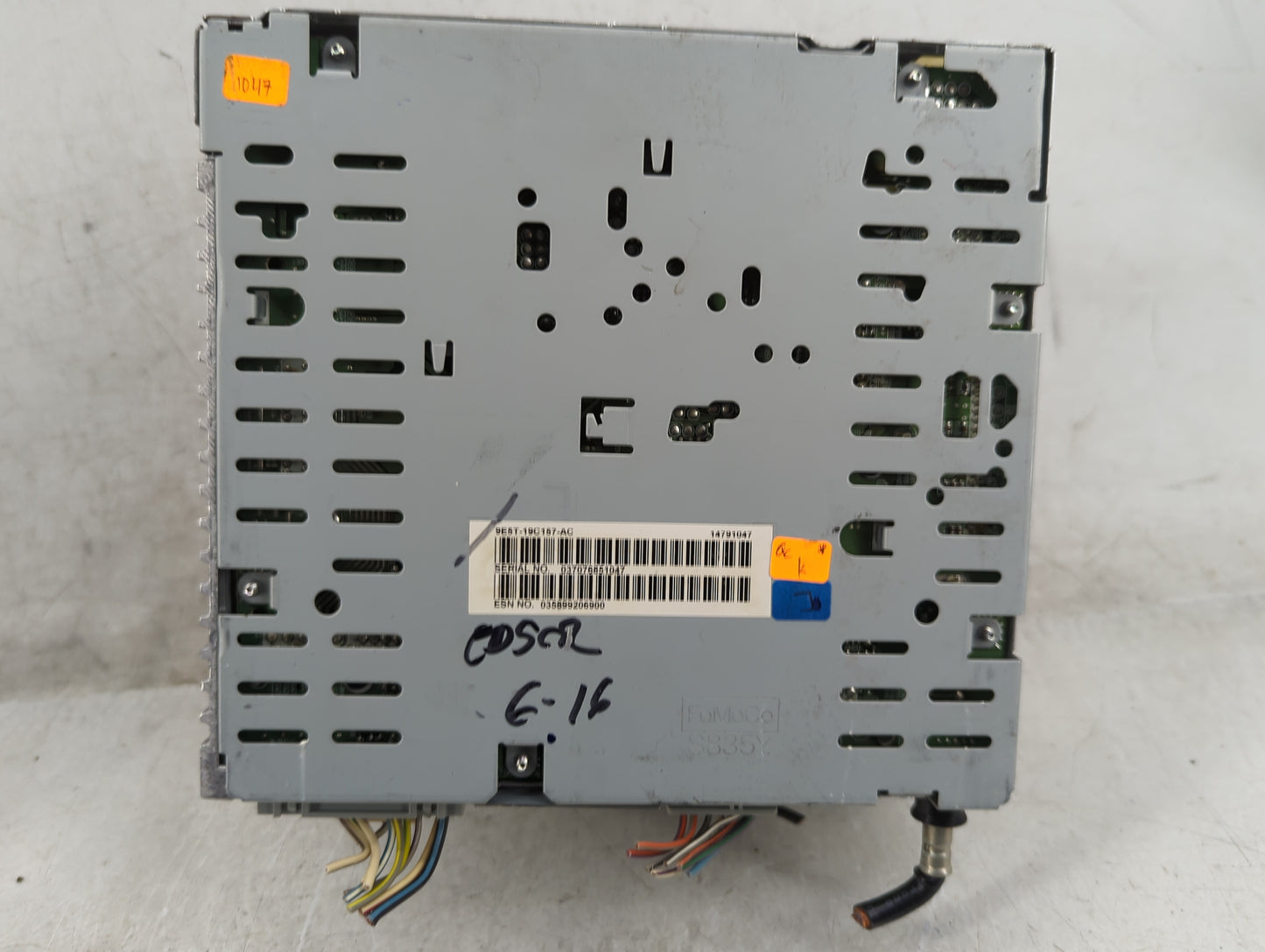 2010-2012 Ford Fusion Radio AM FM Cd Player Receiver Replacement P/N:9EBT-19C107-AC Fits Fits 2010 2011 2012 OEM Used Auto P