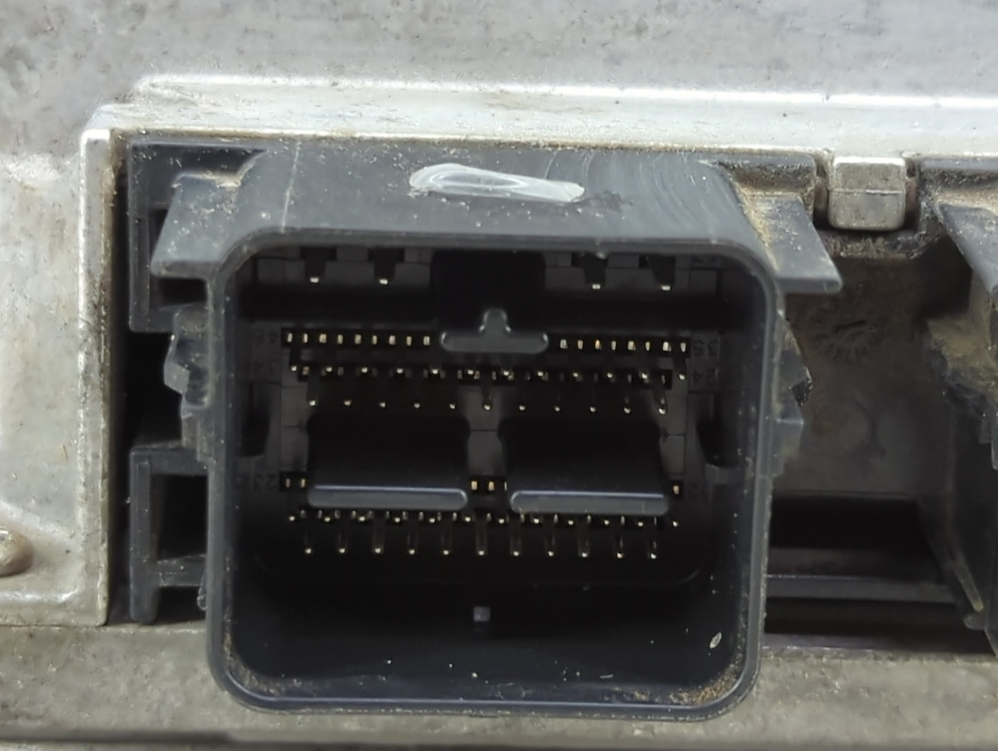 2010 Ford Fusion PCM Engine Control Computer ECU ECM PCU OEM P/N:1551658 A01 6LXFHYN00NP2, 6LXFHYNS21 Fits OEM Used Auto Par