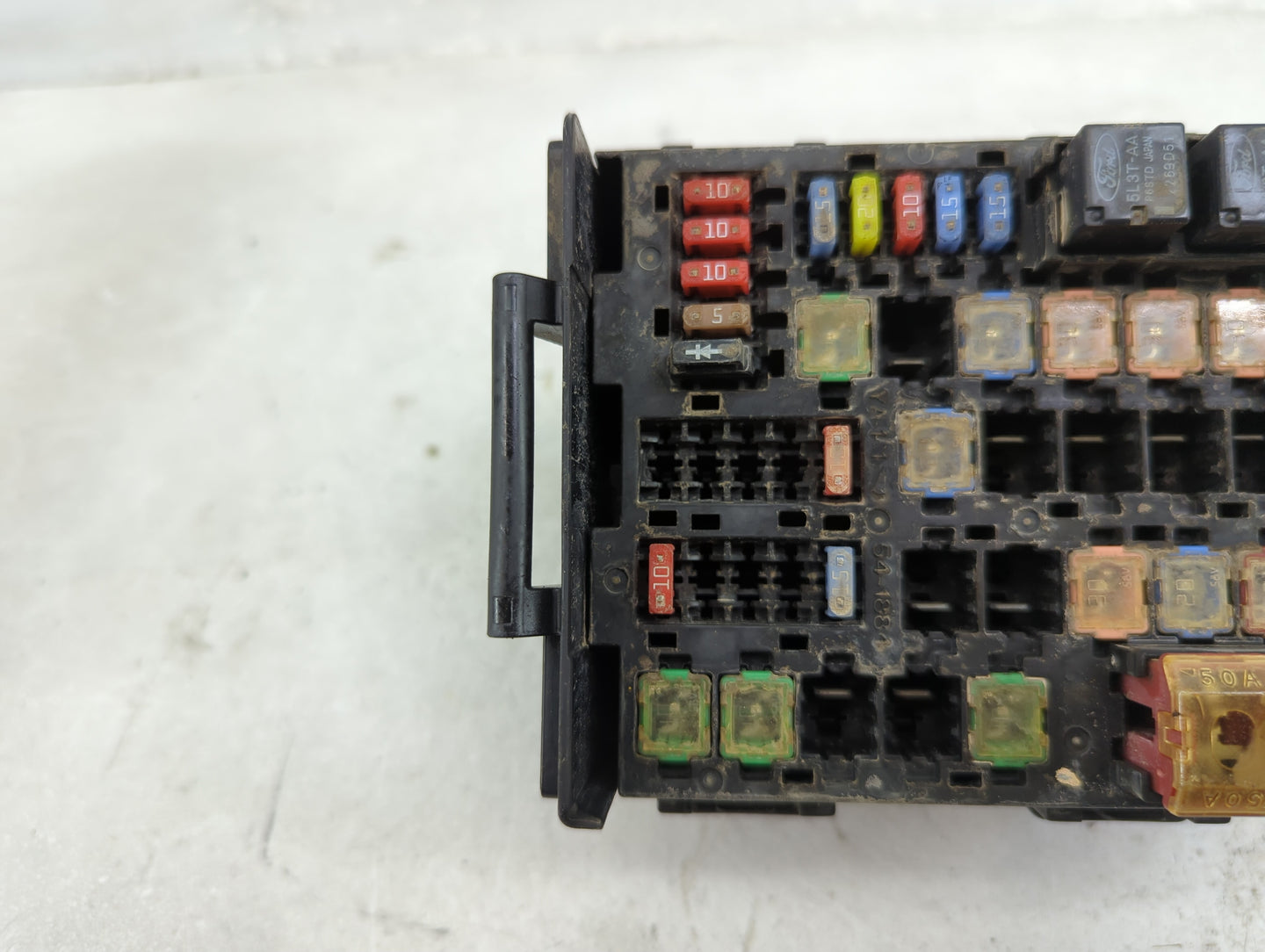 2010-2012 Ford Fusion Fusebox Fuse Box Panel Relay Module P/N:AE5T-14A003-BA Fits Fits 2010 2011 2012 OEM Used Auto Parts - 