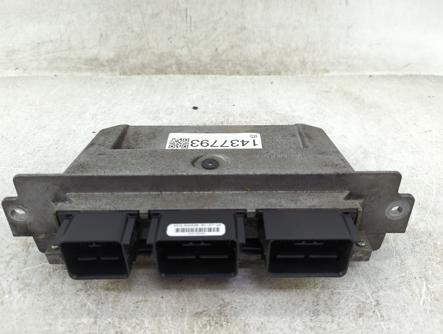 2010 Ford Fusion PCM Engine Control Computer ECU ECM PCU OEM P/N:6KXL4WAS14 6KXL4WA03EFS, 1S31658A01 Fits OEM Used Auto Part