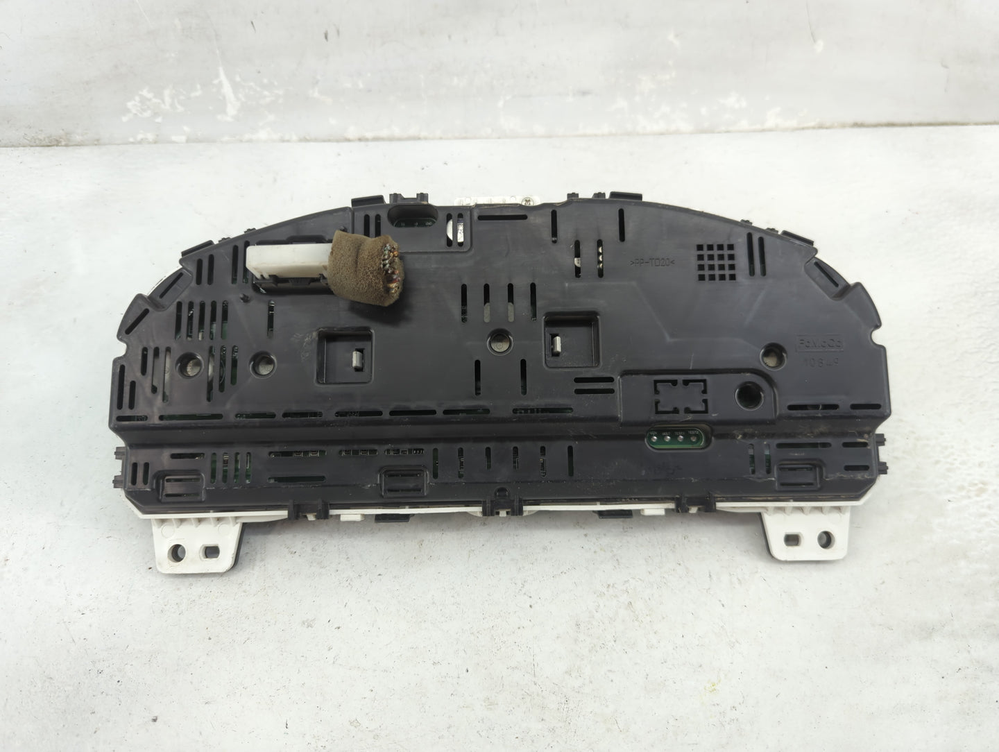 2010 Ford Fusion Instrument Cluster Speedometer Gauges P/N:AE5T-10849-RC Fits OEM Used Auto Parts - Oemusedautoparts1.com