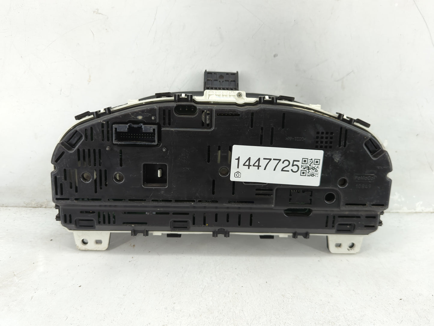 2010 Ford Fusion Instrument Cluster Speedometer Gauges P/N:AE5T-10849-NC MX257460-2683 Fits OEM Used Auto Parts - Oemusedaut